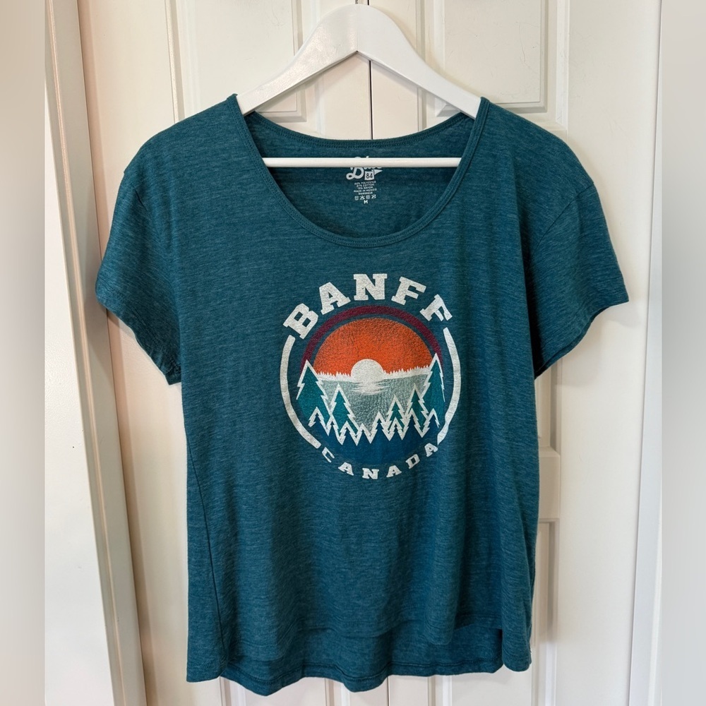 🗻 Blue 84 Banff Canada Graphic Tee | Adventure Vibes in Soft Teal - Medium